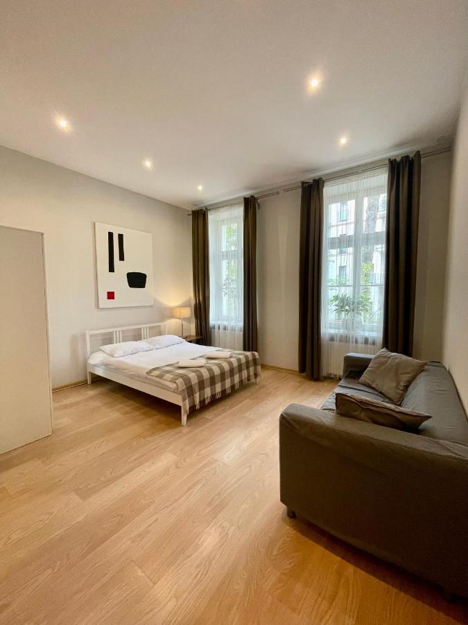 Boutique - Elegant 1906 Period Apartament